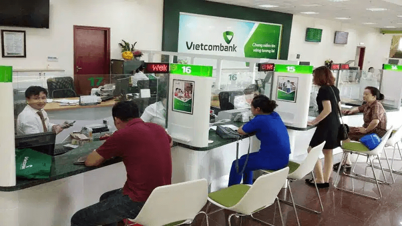 gio-lam-viec-Vietcombank-2